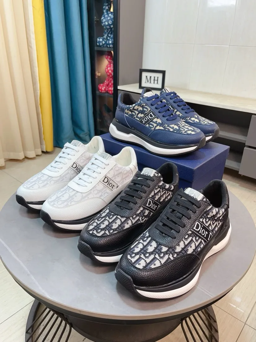 Men's men's shoes 💰458🌹🌹【Dior】Best-selling official website world premiere🔝High-end men's shoes brand official website latest series: The upper is made of imported cowhide with specially designed fabrics➕Mesh breathable lining. Make walking more convenient and comfortable! Compared with the official quality, Midea’s 1:1 replica. Create a fashionable personality to set off your uniqueness! A must-have for trendy men! Classic style. Men's sizes: 38-44.